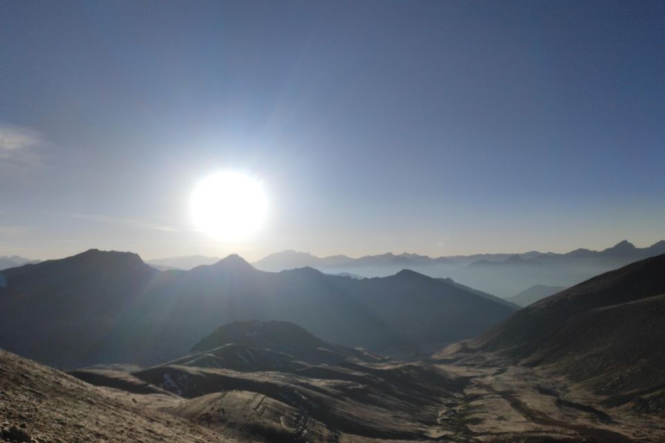 Cusco: Sunrise at the Rainbow Mountain Vinicunca - Experience the Sunrise