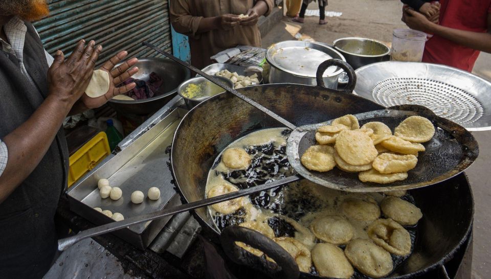 Delhi: Private Chandni Chowk, Food Tasting, & Tuk-Tuk Tour - Booking Information and Tips