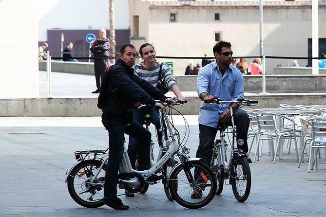 E-Bike Barcelona Highlights & Park Guell in Small Group - Booking Information