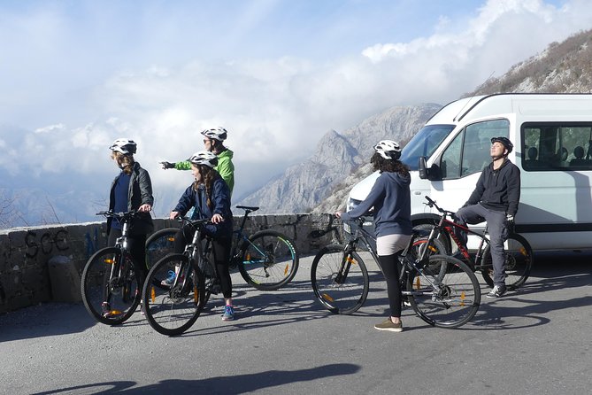 Epic 25 Turns Bike Descent With Panoramic Cable Car Ascent - Tour Duration and Pace