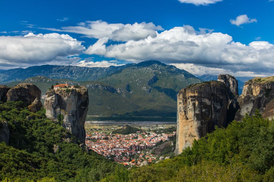 From Athens or Piraeus: Meteora Full-Day Private Trip - Nearby Attractions to Explore