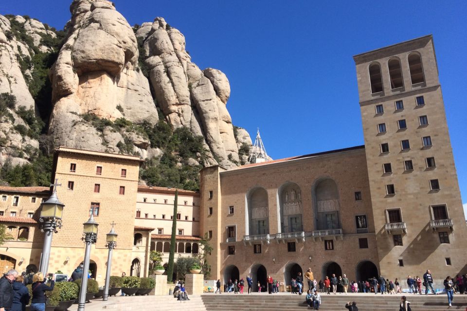 From Barcelona: Montserrat Private Guided Tour and Cable Car - Visit to Montserrat Monastery