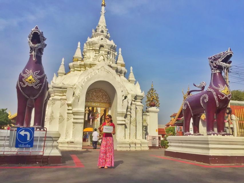 From Chiang Mai: Lamphun and Lampang Temples Tour - Lampang Province Food Market