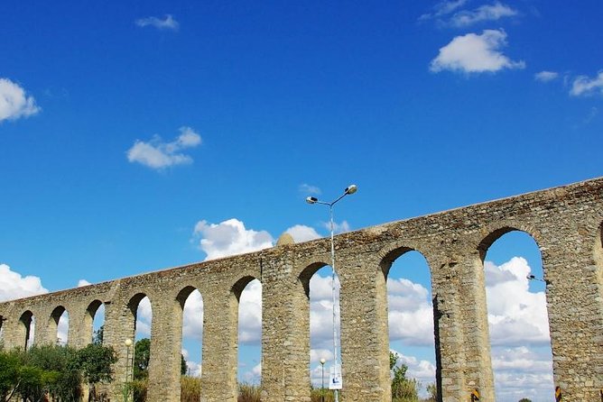 From Lisbon to Alentejo: Évora and Megaliths Full-Day Tour - Exploring the Historic Town of Évora