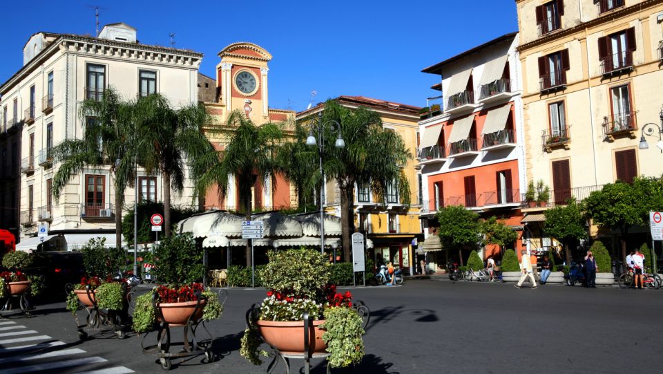 From Naples: Guided Tour by Train in the Sorrento Peninsula - Local Cuisine and Refreshments