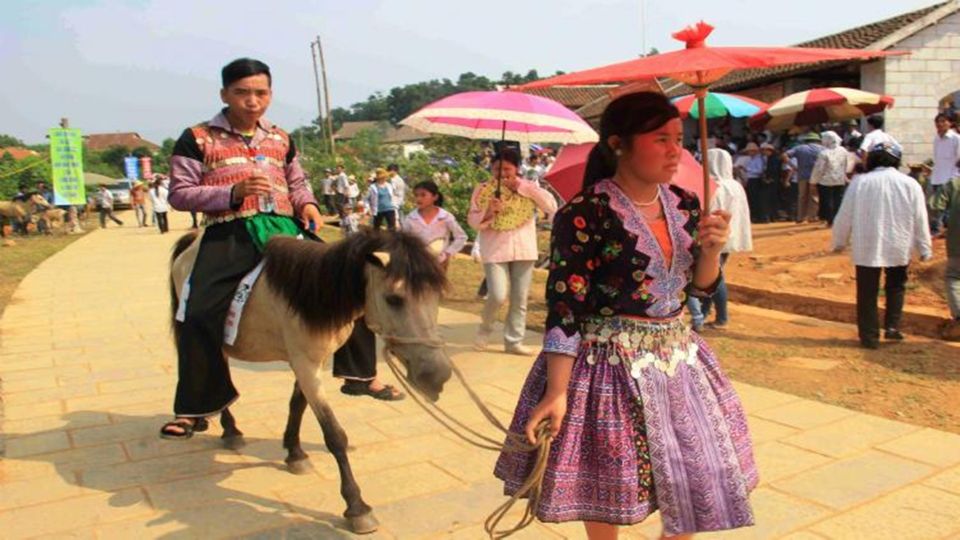 From Sa Pa: Sunday Bac Ha Market Group Tour - Booking Information