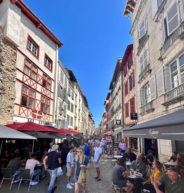 From San Sebastian: Day Trip to Biarritz & the Basque Coast - Communication With Guides