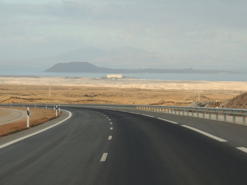 Fuerteventura: Island Highlights Guided Sightseeing Tour - Tour Duration and Price
