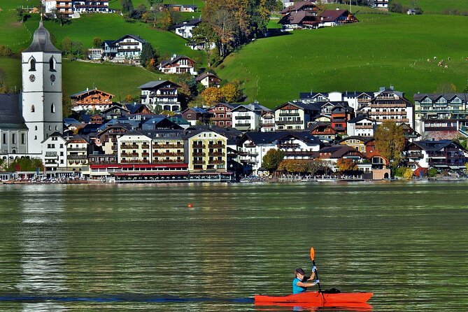 Full-Day Minivan Tour From Salzburg to Hallstatt With 5 Fingers,Lakes&Mountains - Knowledgeable Chauffeur-Guide