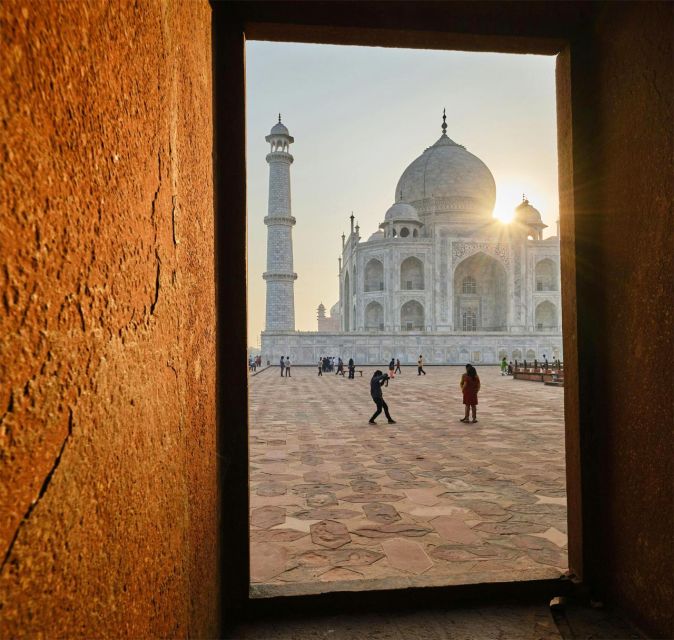 Full-Day Tour of Agra With Sunrise & Sunset at Taj Mahal - Tips for Travelers