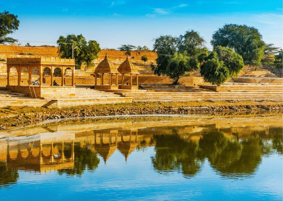 Golden City Photography Guided Tour to Capture City Hues - What to Expect on the Tour