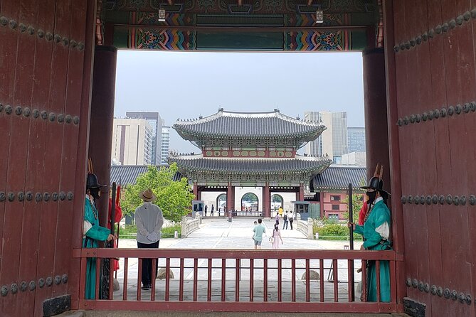 Gyeongbokgung Palace and Seoul Highlights (Small Group) - Booking and Cancellation Policy