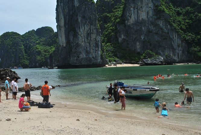 Halong Bay & Lan Ha Bay 5 Star Cruise: 3 Days From Hanoi - Travel Tips for Guests