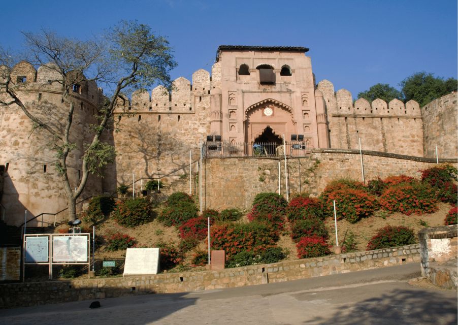 Heritage & Cultural Walk of Jhansi (Guided Walking Tour) - Tips for Participants