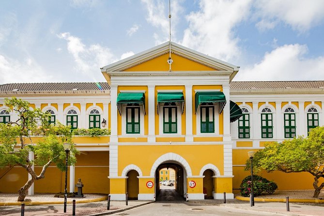 Historic Walking Tour Through Otrobanda & Punda - Tips for Travelers