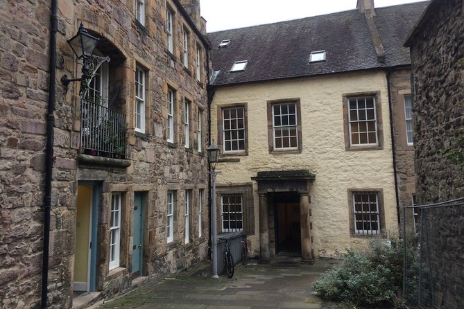 History Lovers Old Town Walking Tour - Cancellation Policy