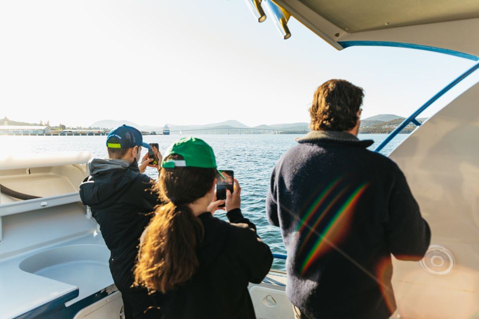 Hobart: 2.5-hour Iron Pot Lighthouse Cruise - Recap