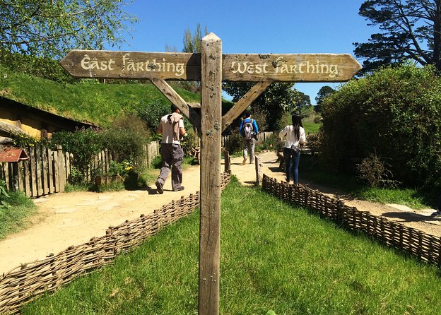 Hobbiton Movie Set Tour With Lunch From Auckland - Booking Information and Policies