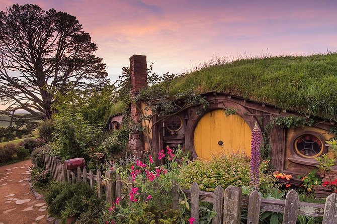 Hobbiton & Waitomo Caves Small Group Tour From Auckland - Booking Information