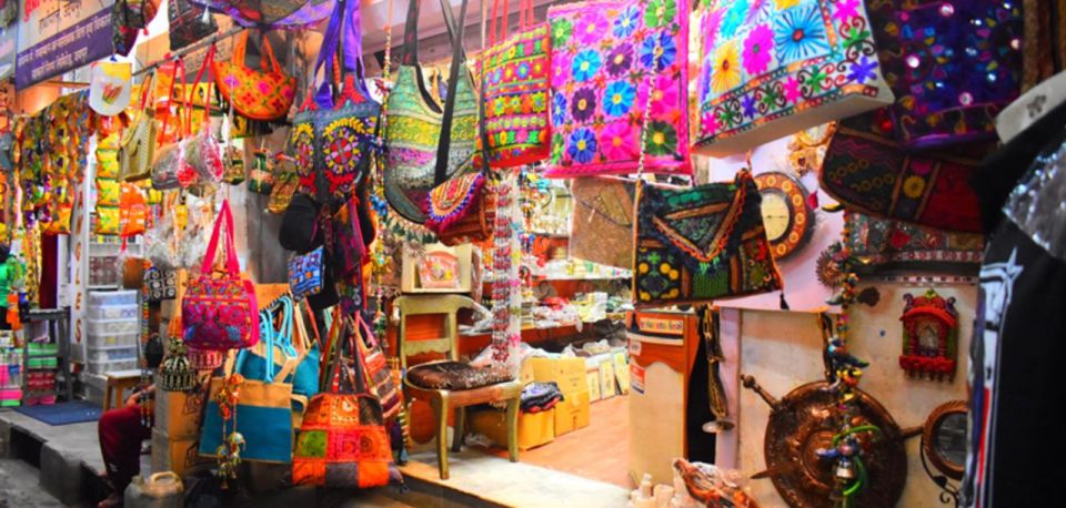 Jaipur: Private Shopping Tour With Pickup & Drop - Language Options