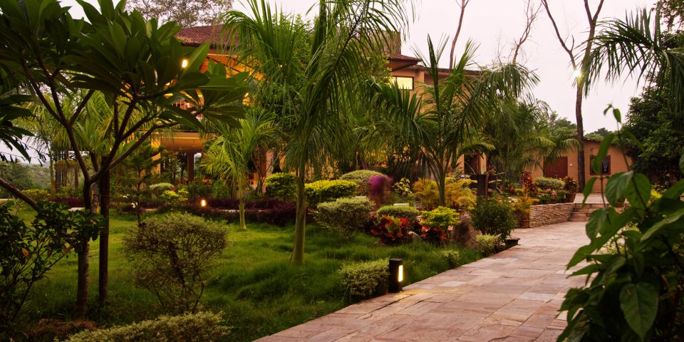 Kathmandu: 3-Day Luxury Trip to Chitwan With 5-Star Hotel - Important Travel Information