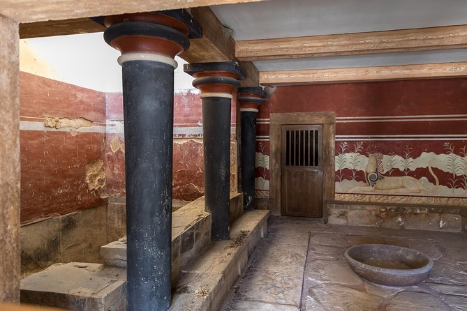 Knossos Palace Guided Walking Tour - Accessibility and Group Size