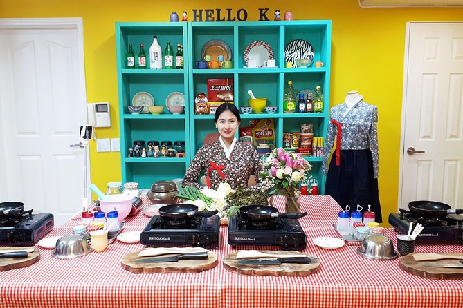 Korean Cooking Class With Full-Course Meal & Local Market Tour in Seoul - Group Size and Accessibility