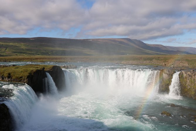 Lake Mývatn and Powerful Dettifoss Day Tour From Akureyri - Booking Information