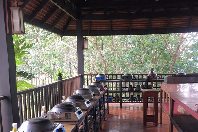 Lanta Thai Cookery School - Location and Teak House Setting