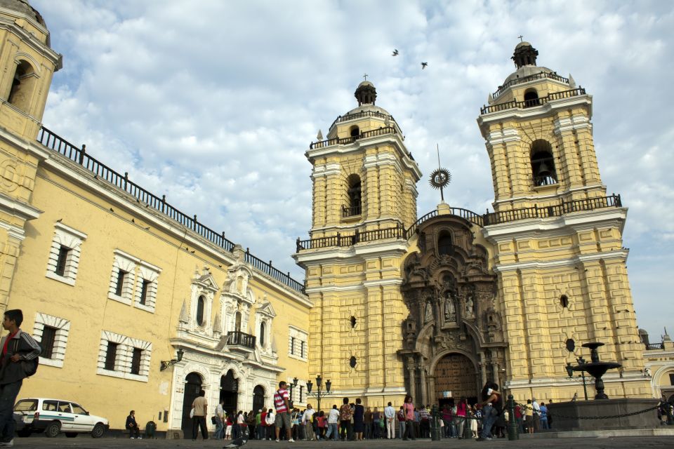 Lima: Private Tour Cathedral, San Francisco & Larco Museum - Booking Details