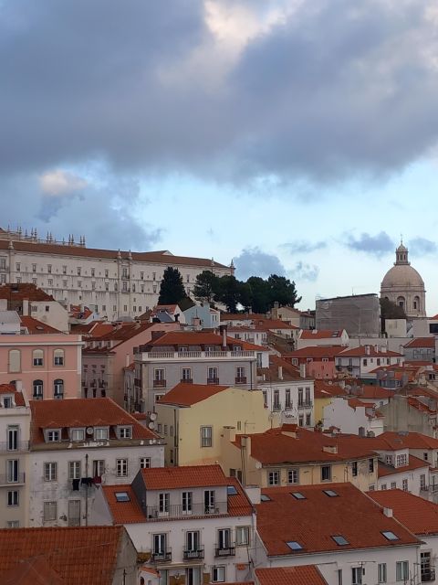 Lisbon: Old Town and Historic Center Private Guided Tour - Exploring Lisbon Cathedral