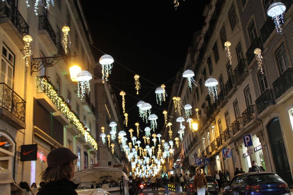 Lisbon's Christmas Lights Tour 2H - Inclusions