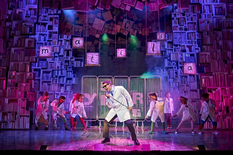 London: Matilda the Musical & Pre-Show Meal - How to Book