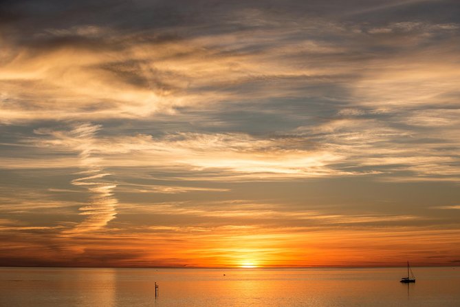 McLaren Vale and Glenelg Wine Tasting and Sightseeing (Half-day Afternoon) - Booking and Cancellation Policy