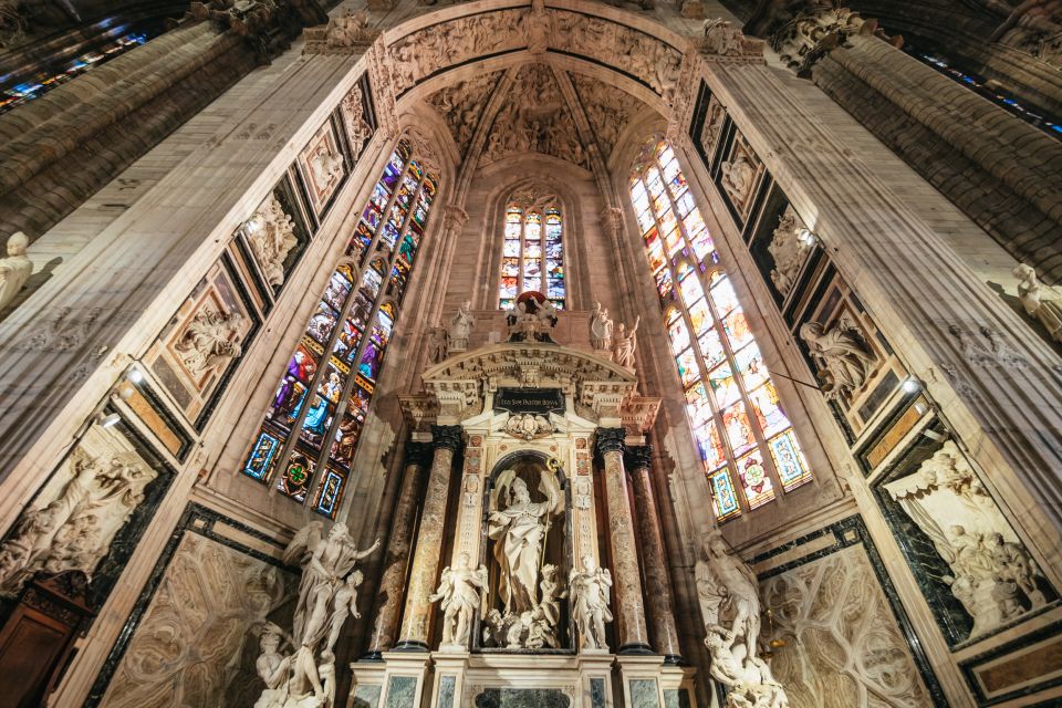 Milan: Duomo Rooftops and Cathedral Guided Tour With Tickets - Booking and Payment Options