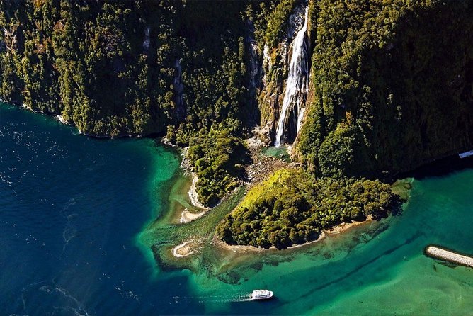 Milford Sound Scenic Flight and Nature Cruise - Tips for Your Journey