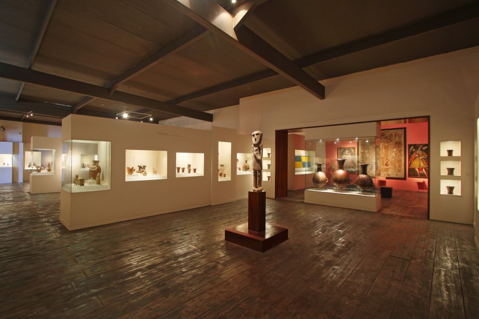 Miraflores: Guided Larco Museum Tour With Hotel Transfers - Visitor Experience