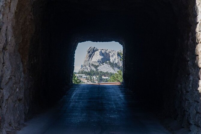 Mt Rushmore Bundle - W/Crazy Horse/Needles/Iron Mtn-Public - Scenic Views and Locations