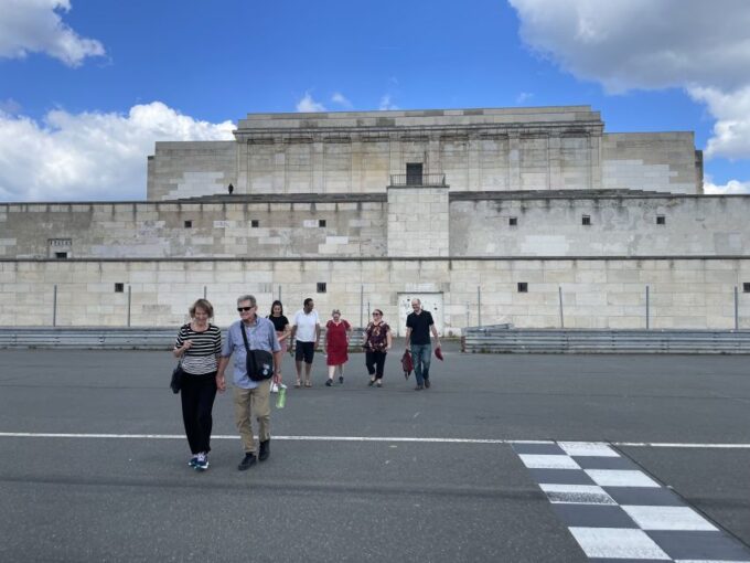 Nuremberg: WWII Tour, Courtroom 600 and 3rd Reich Sites - Frequently Asked Questions