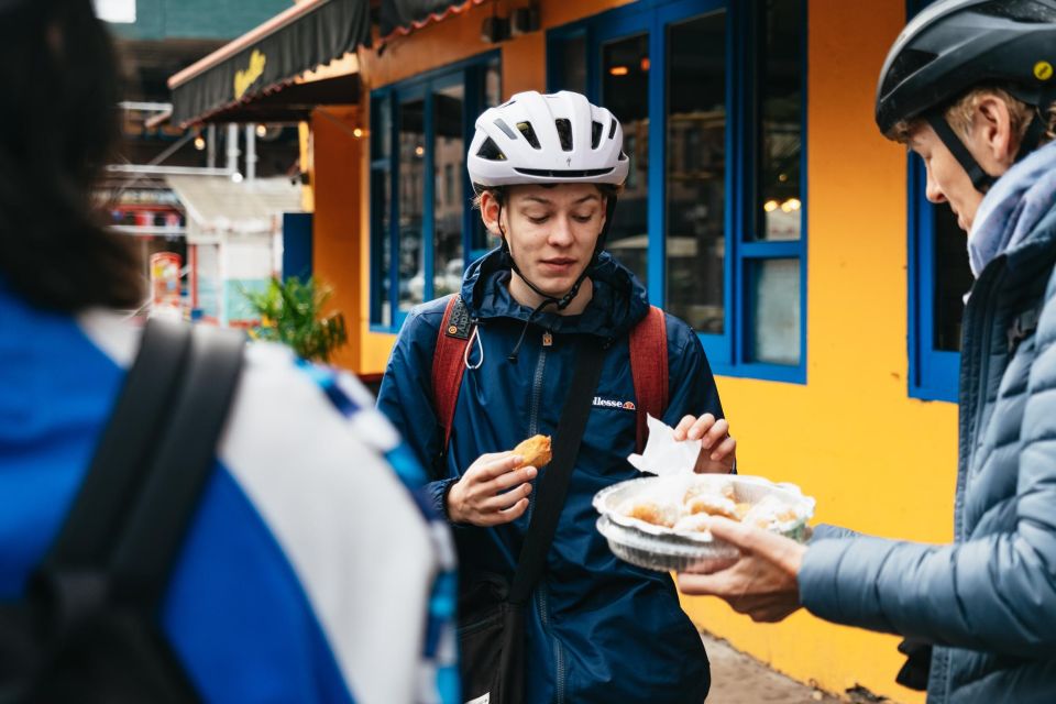 NYC: Radical and Weird History Bike Tour of Manhattan - Duration and Group Size