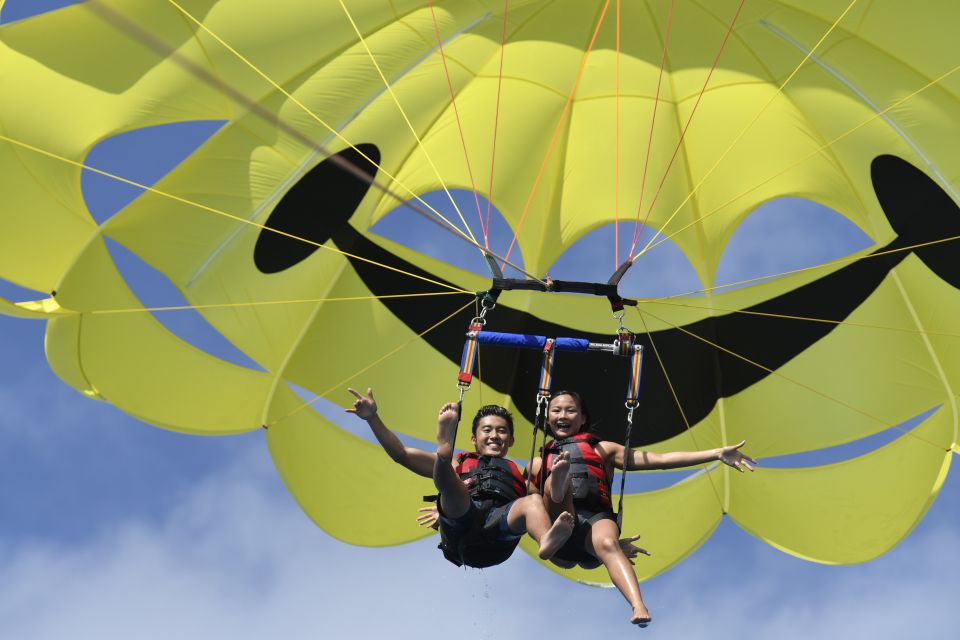 Oahu: Parasail on Maunalua Bay With Diamond Head Views - Observing the Parasailing