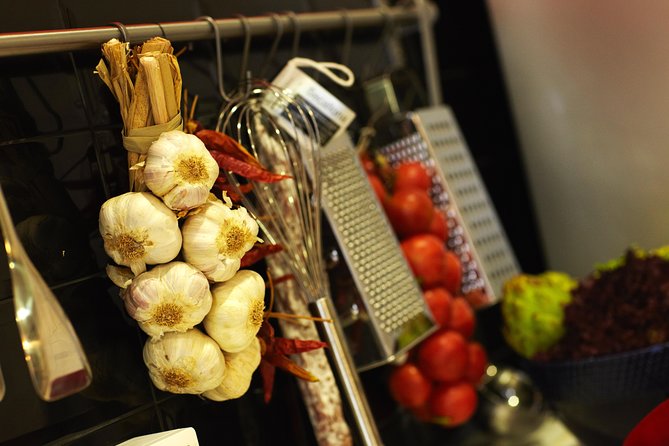 Paella Cooking Class Las Ramblas & Boqueria Market in Barcelona - Reviews and Accolades