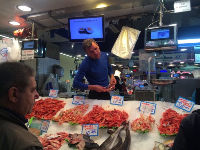 Palma: Walking Tour With Mediterranean Delicacies - Culinary Experience