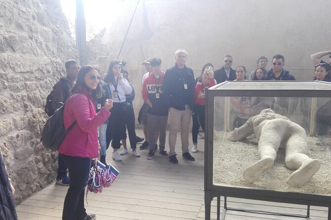 Pompeii & Herculaneum Day Trip From Naples With Lunch - Guest Experiences and Reviews