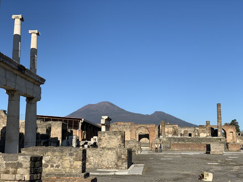 Pompeii VIP 3h Tour: Skip-The-Line With Your Archaeologist - Explore Ancient Roman City