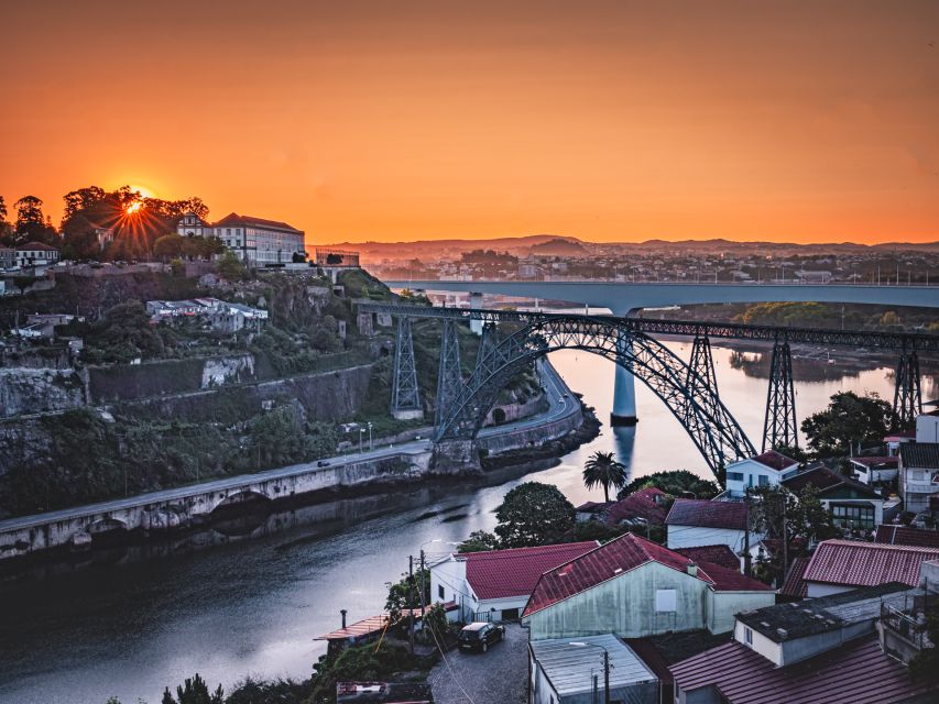 Porto: Private Half Day Photo Tour With a Local Pro - Sightseeing and Photo Opportunities