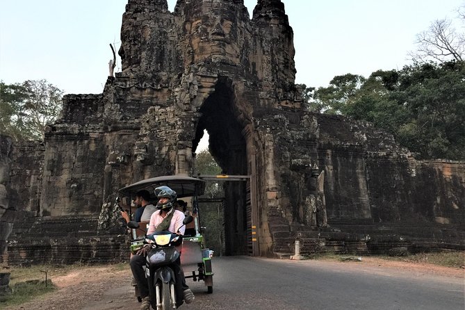 Private Angkor Sunrise Bayon Ta Prohm Bonteay Srie Vip Tour - What to Expect