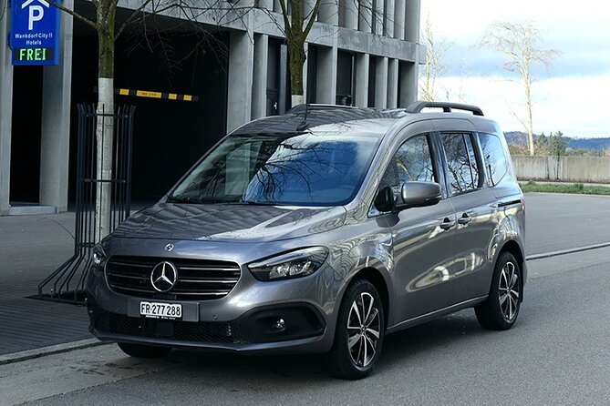 Private Arrival Transfer: From Zurich Airport to Zurich City - Private Transportation