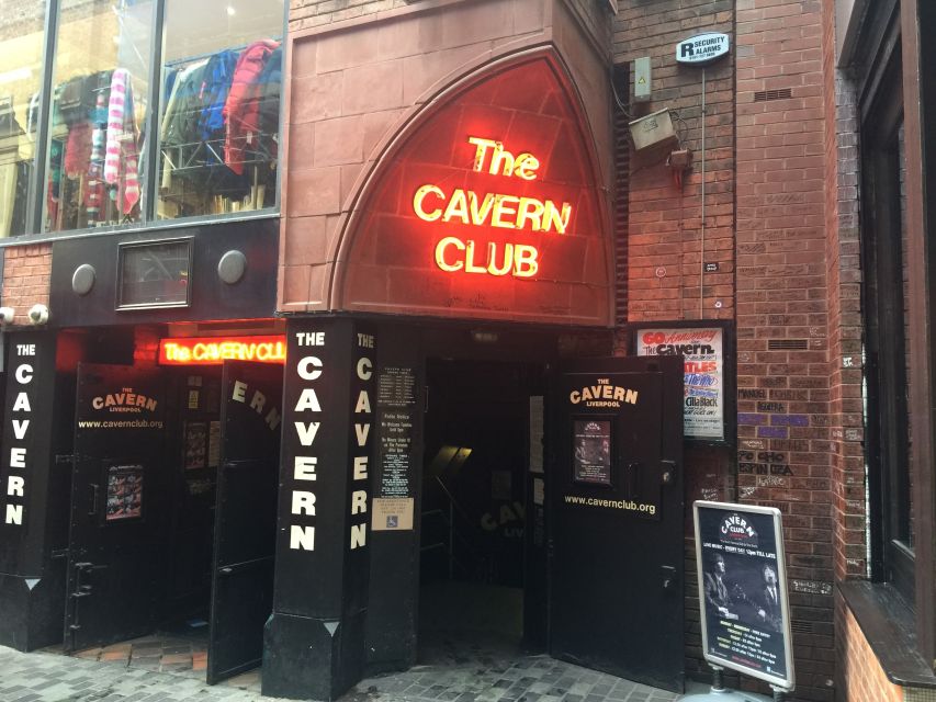 Private Beatles Walking Tour With Cavern Club & 137M Tower - Ideal for Tourists