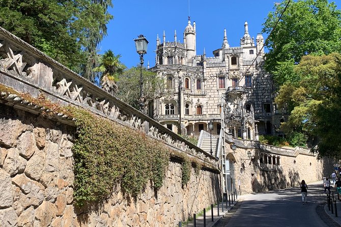 Quinta Da Regaleira and Sintra Visit Half Day Private Tour - Guided Experience